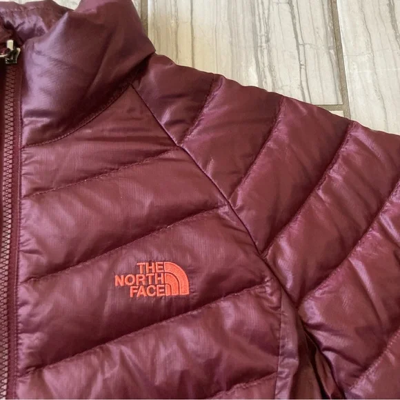 The North Face 550 Down jacket. EUC - Picture 2 of 7